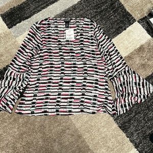 SOHO Apparel top, geometric print, size large NWT!